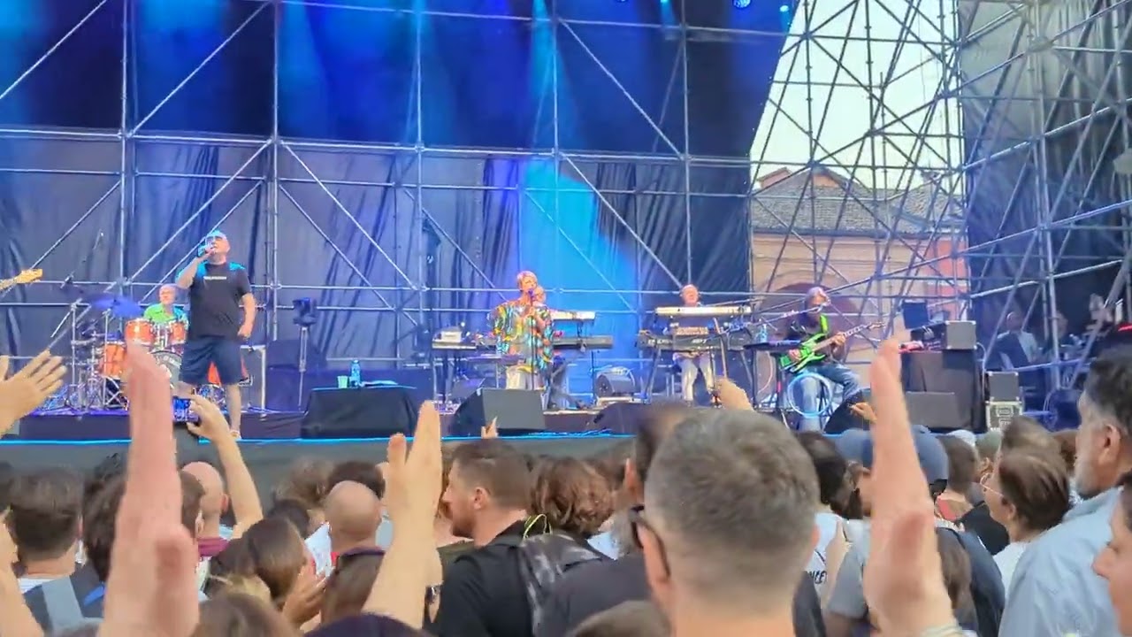 Elio e le Storie Tese - John Holmes (live Carpi 02/07/23)