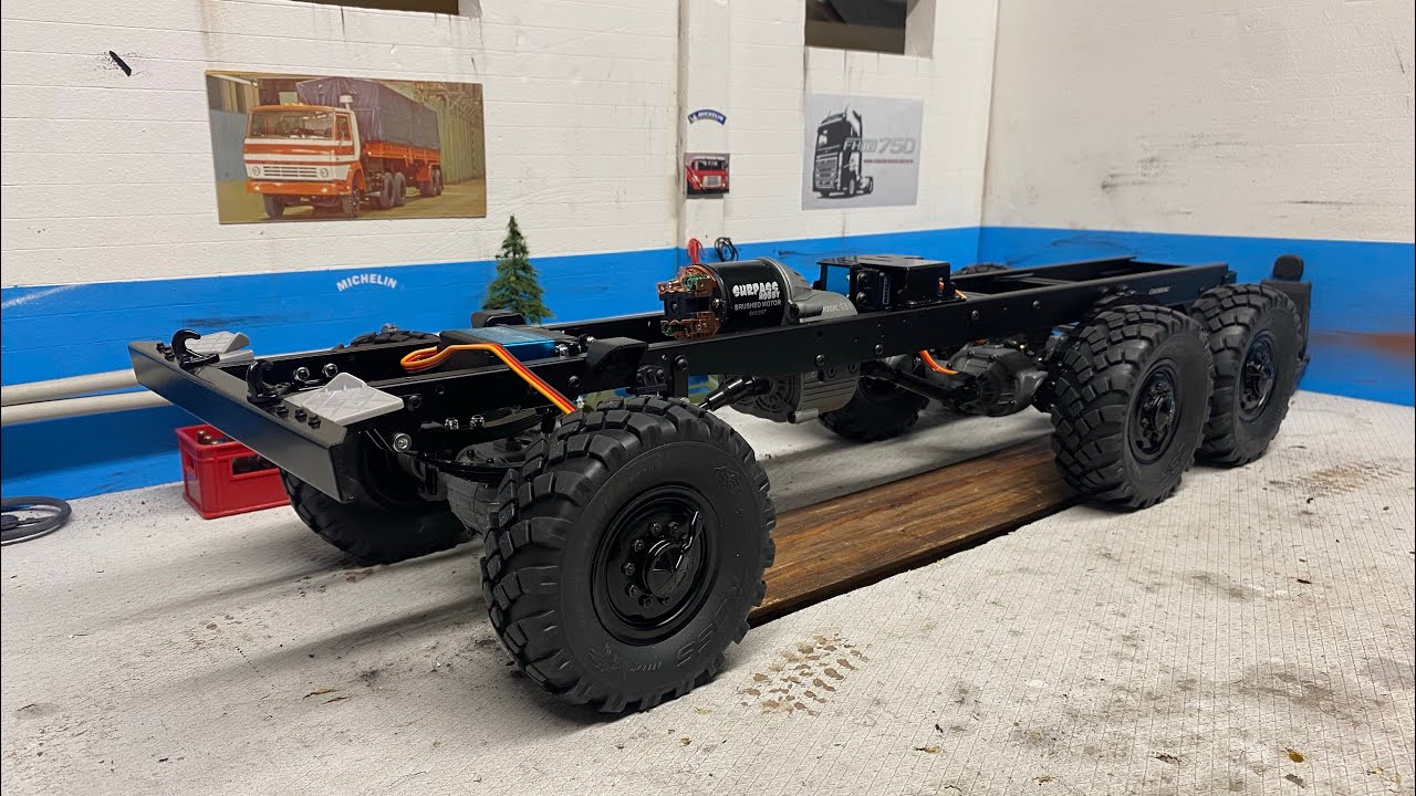 Cross rc ural 1:12 chassis fertig Урал 4320 сборка шасси 🎄🎄🎄
