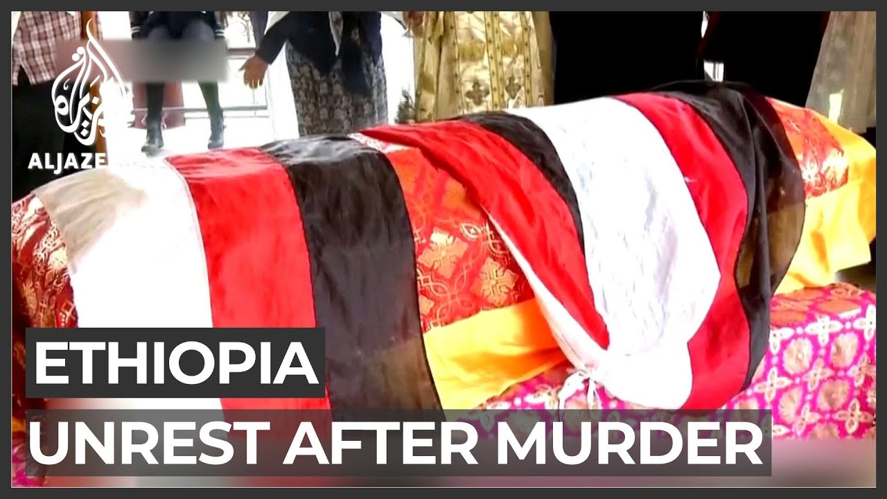 Two dead as soldiers block mourners at Ethiopian singer's funeral