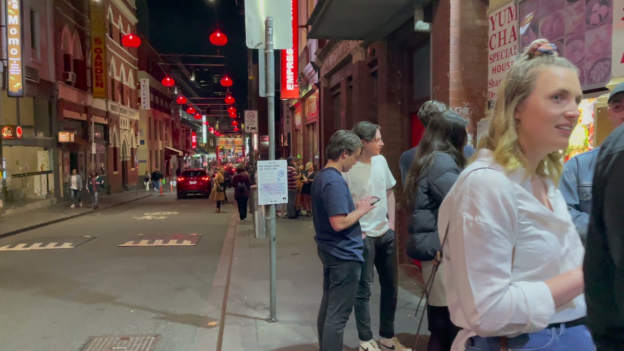 WALK CITY OF MELBOURNE AUSTRALIA | CITY CENTRE | LITTLE BOURKE STREET