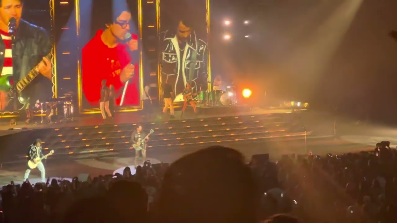 Fly With Me- Jonas Brothers Presidents Day Weekend Residency (2/17/2023)