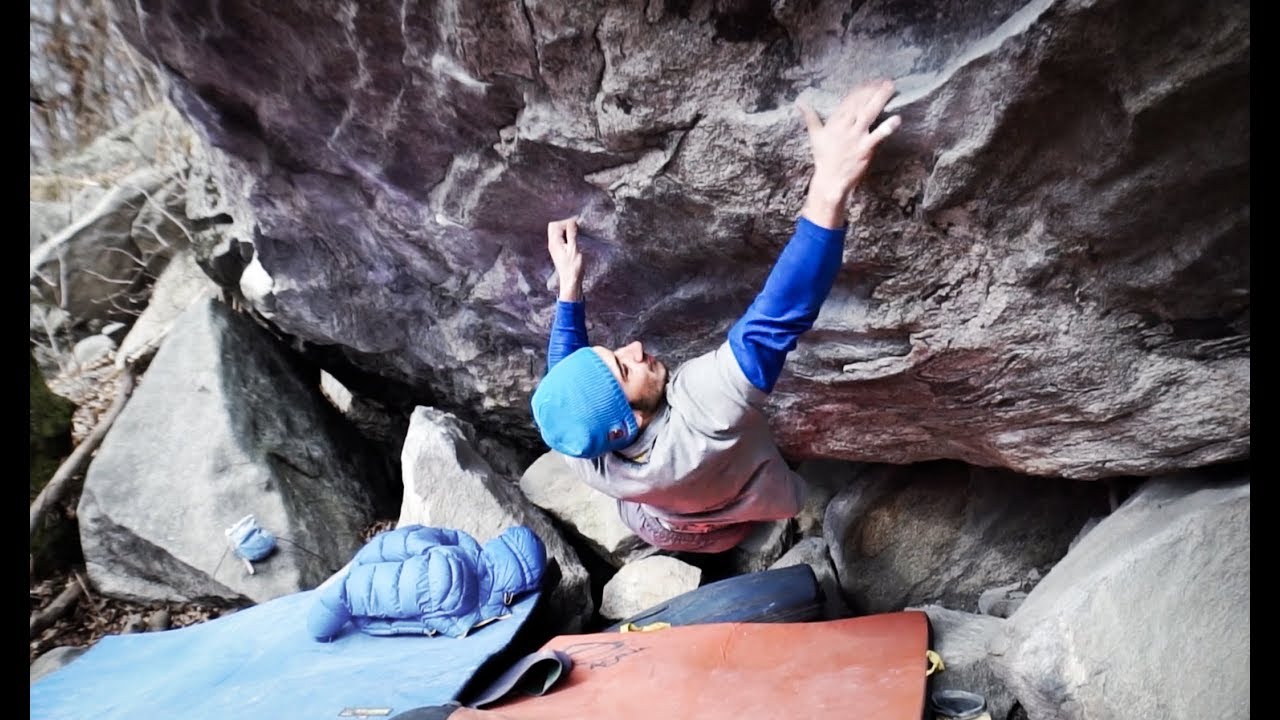 Bouldering in Cresciano - Franks Wild Years, La Pioche | Vantrip VII