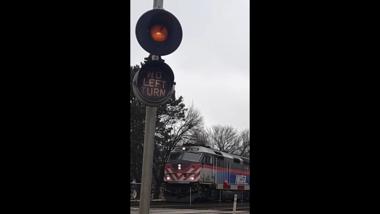 No Left Turn For Metra 192  #shorts
