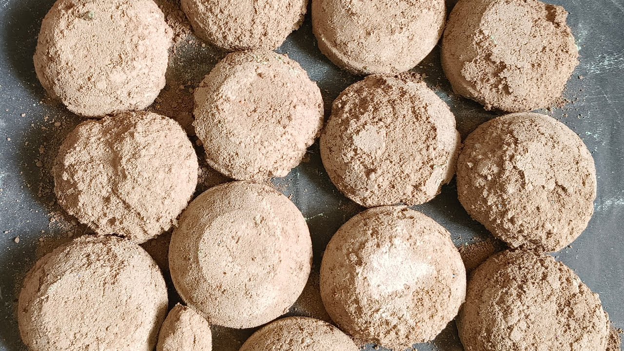Gritty texture #crunchycrumbles ASMR 🏵️