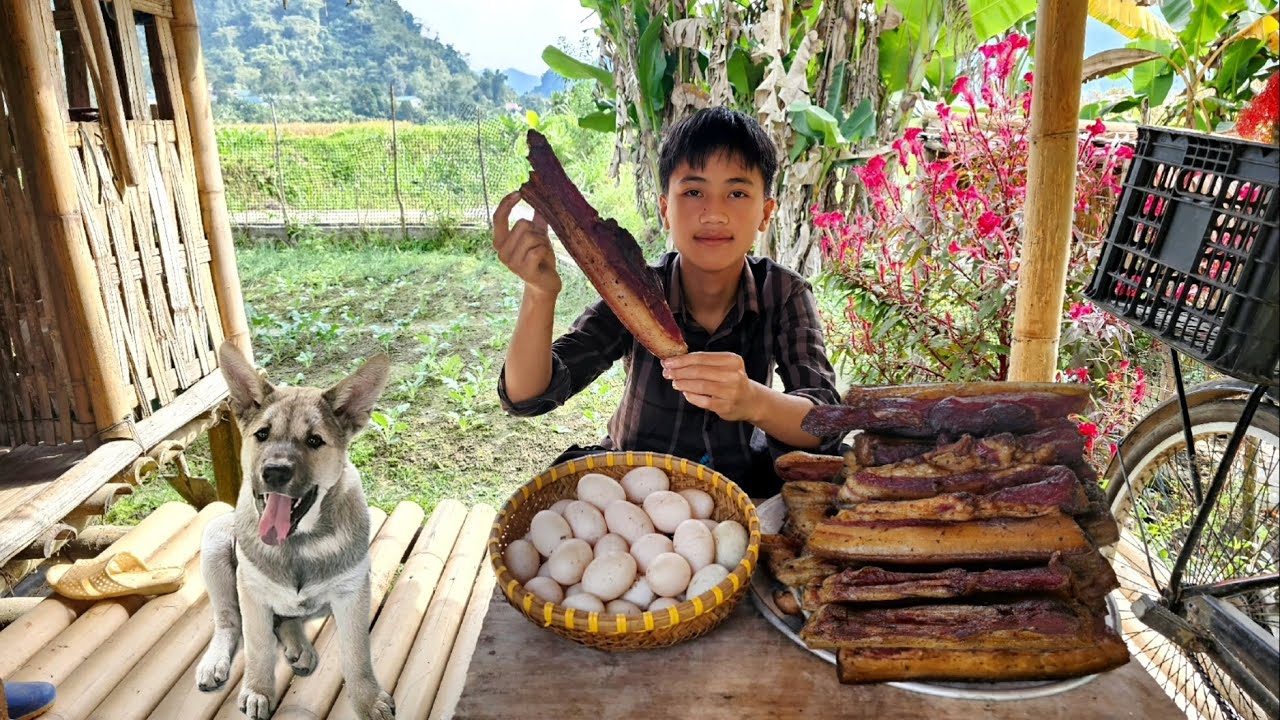 Nam sells dried pork, duck eggs, and buys fertilizer for his vegetable garden. Cooking with Mun