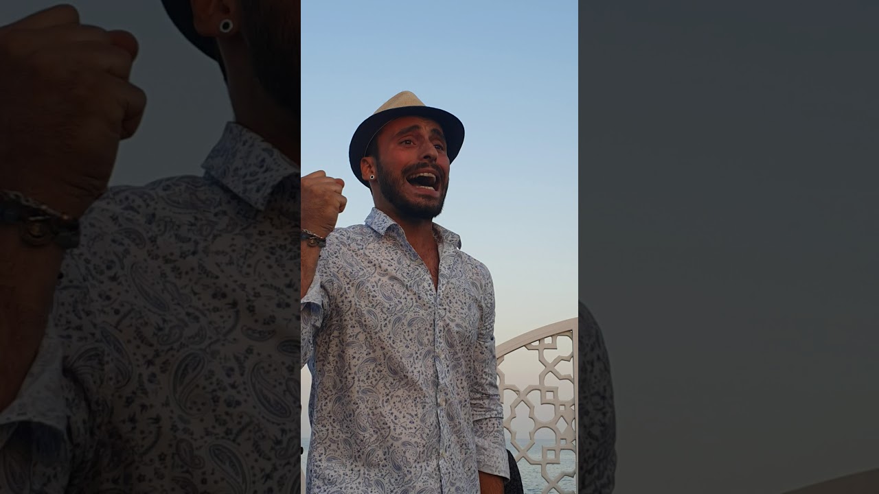 Hermanos essencia en torre del mar