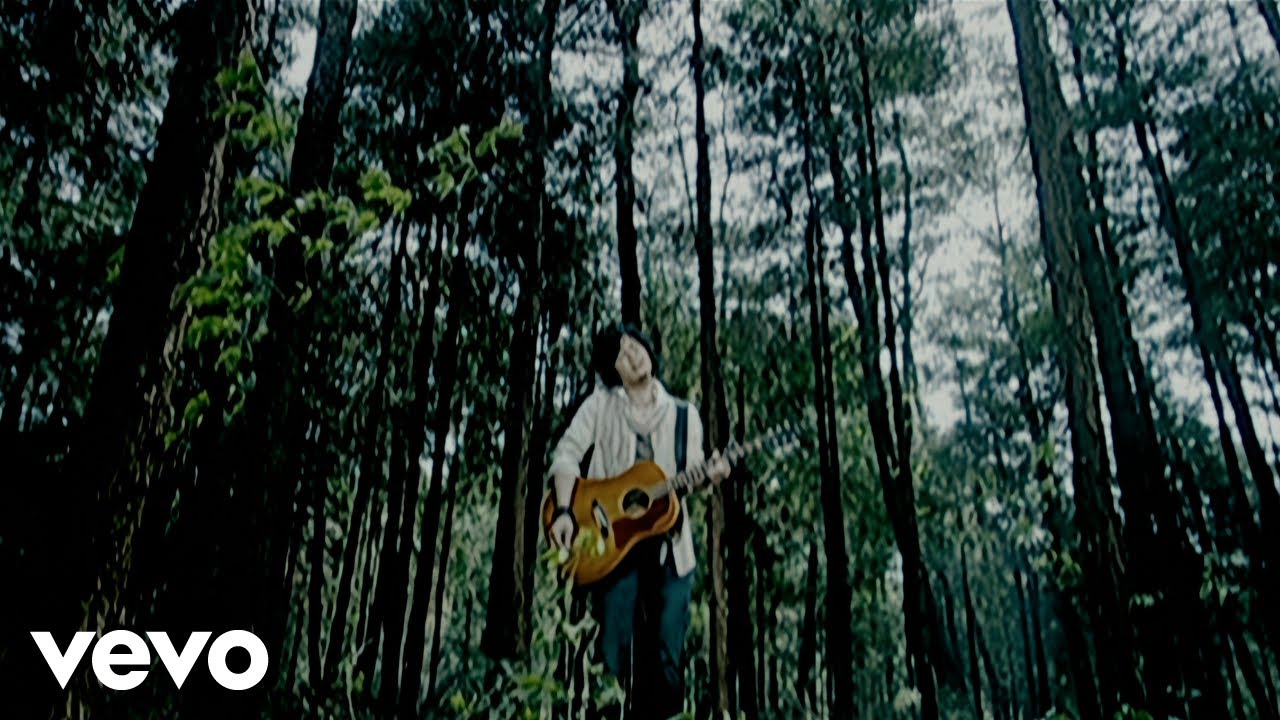 秦 基博 - 「鱗（うろこ）」 Music Video