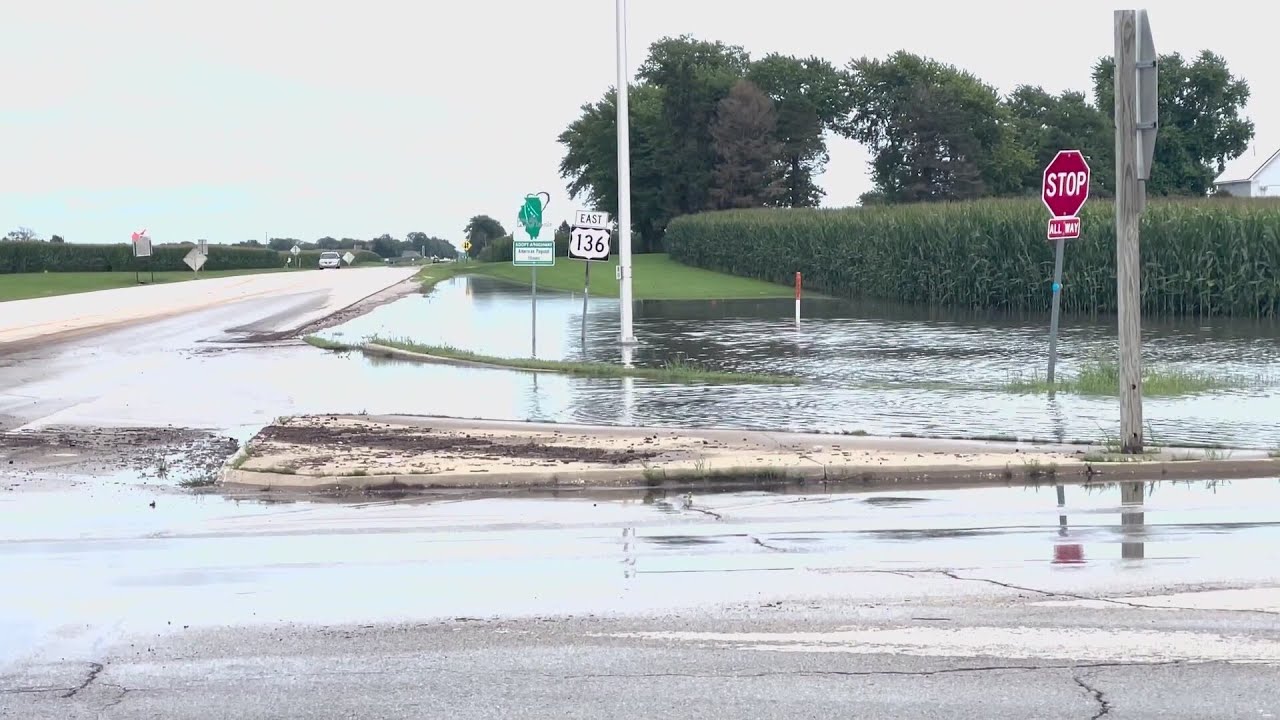 Heavy rain in Central Illinois floods roads, fields