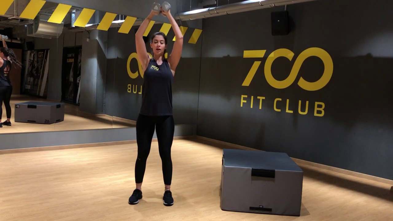700 Fit Club Home Workouts: #UpperBody cu Mihaela Mutu