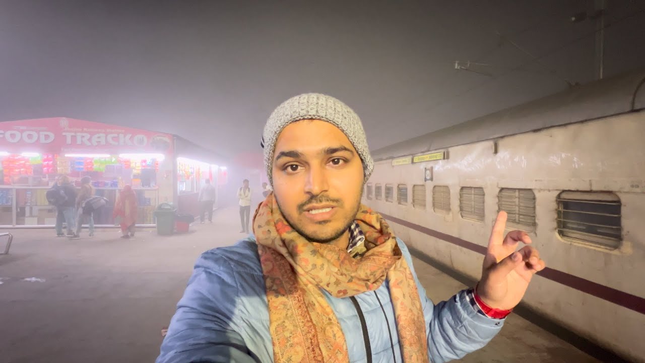 Ganga Sagar Express train journey in Dense Fog*Zero Visibility 🥶