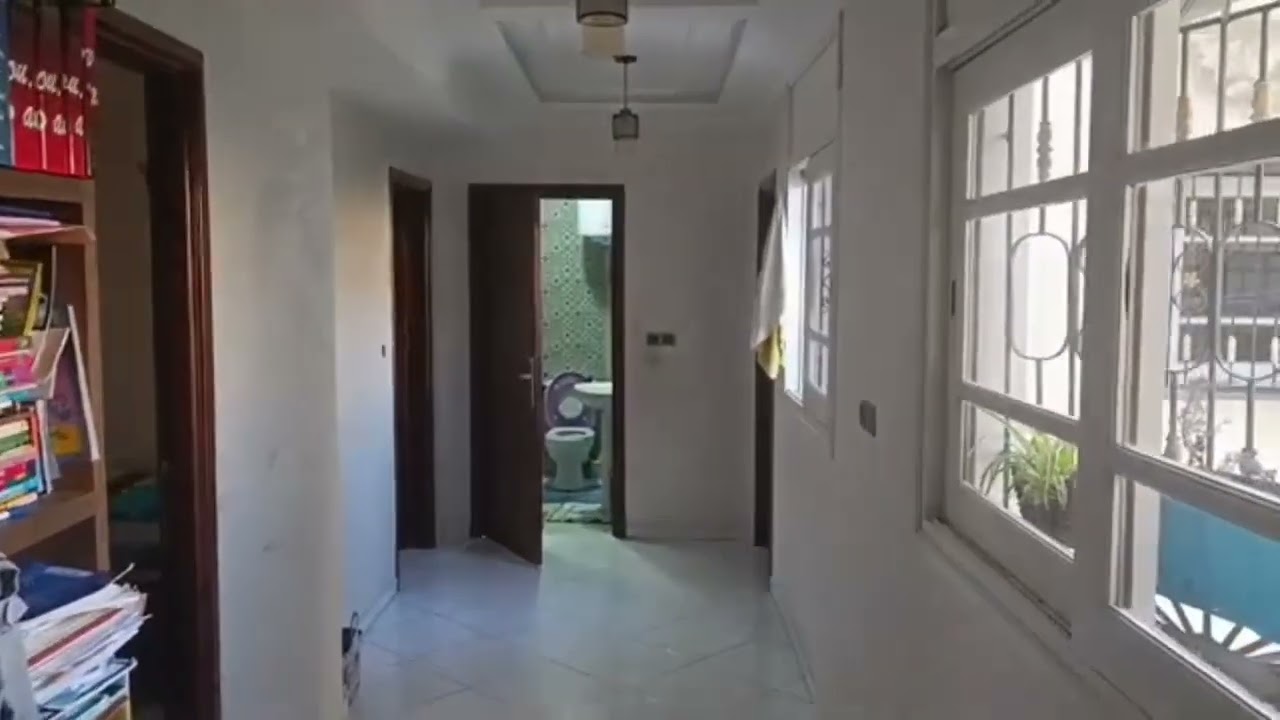 شقة🏠 بمساحة كبيرة💯 بثمن جد مناسب،124 متر الثمن 90 مليون قابل للنقاش.0650593689
