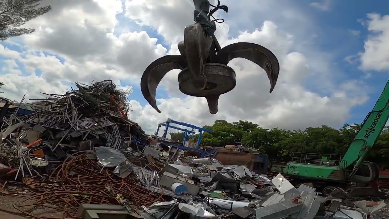 recycling a strange metallic structure
