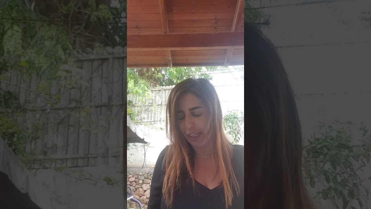 שרונה מאושר המדינה מתגנדרת