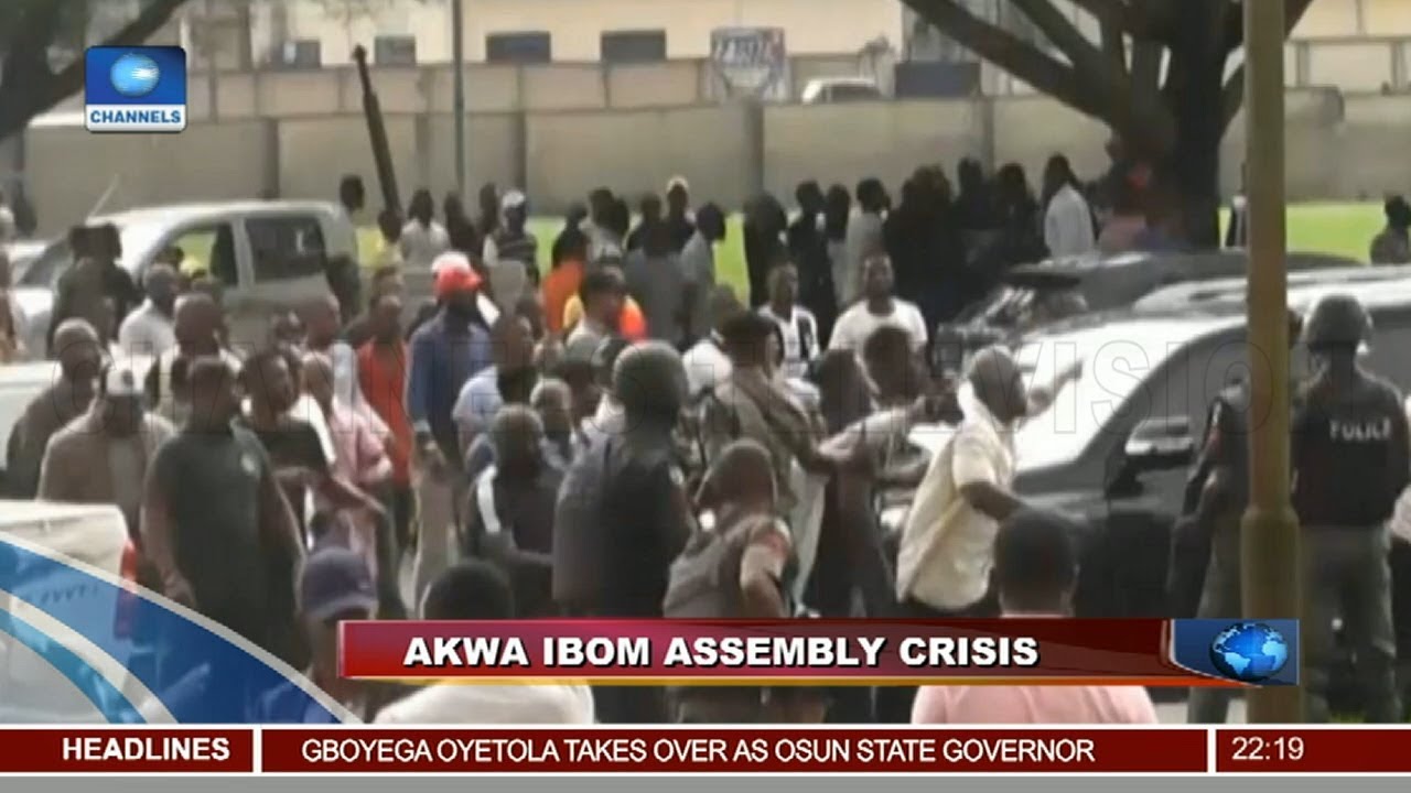 Commotion At Akwa Ibom House Premises Over Alleged Impeachment Moves