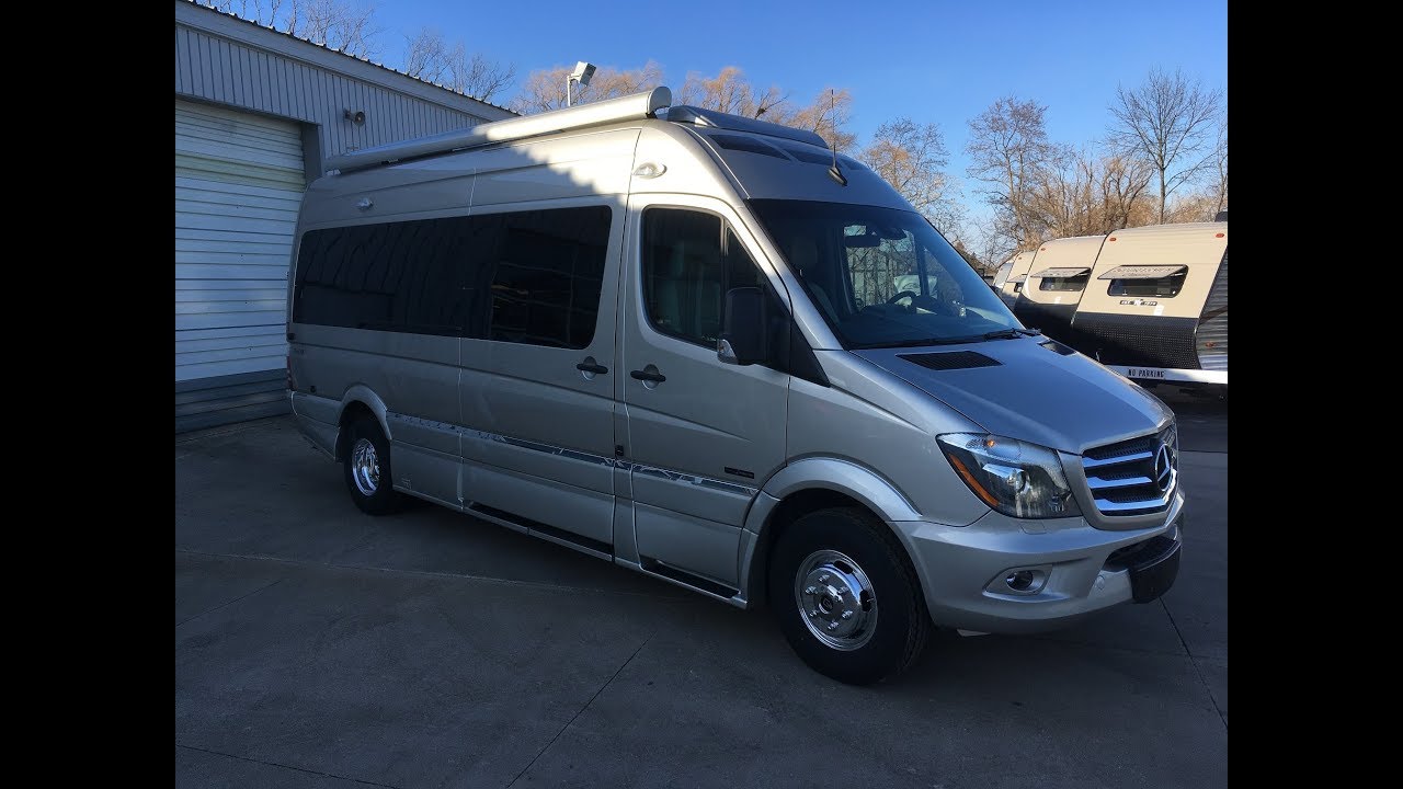 2018 E-trek Champagne Pearl LX Roadtrek