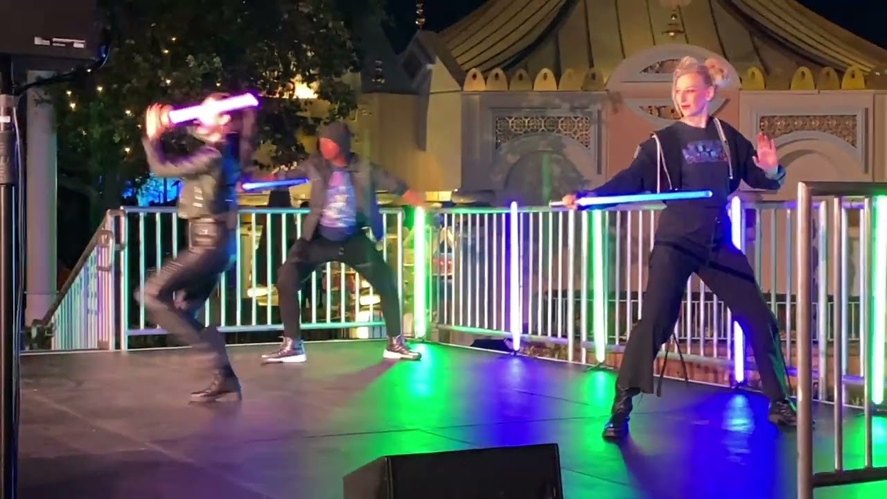 Disneyland After Dark: Star Wars Nite &ndash; Lightsaber Masters