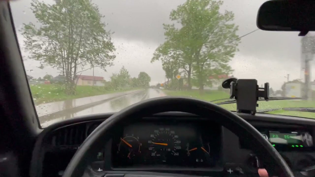 Saab 900 S Rainy Day Ride / Crocodile LetItShinePL