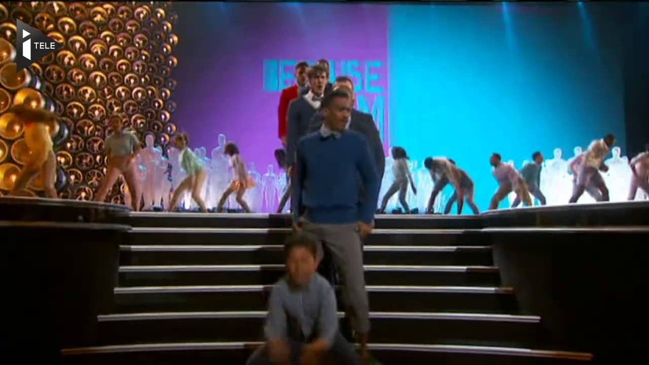 Pharrell Williams a fait danser les stars - Le 03/03/2014 à 15h00
