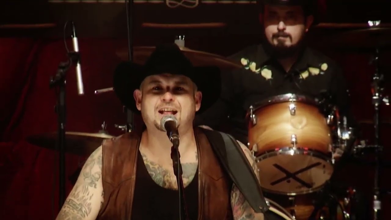 Hillbilly Rawhide - O Enxofre e a Cachaça (DVD Outlaw Music for Outlaw People)
