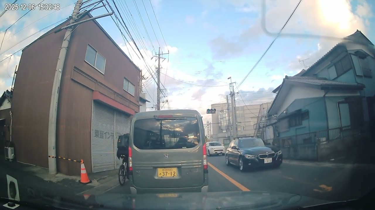ドラレコ　2025.12.06　15:34　大曽根