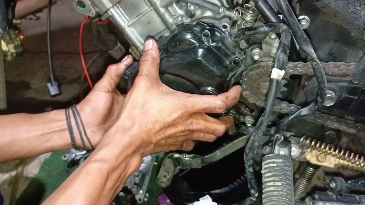 Paano palitan ang timing chain Yamaha Sniper 155