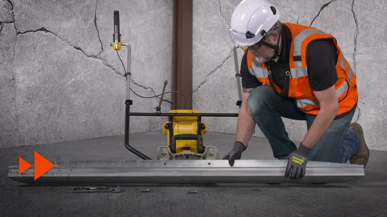 DEWALT POWERSHIFT™ Power Screed How to Setup Video - L-Shape Blade