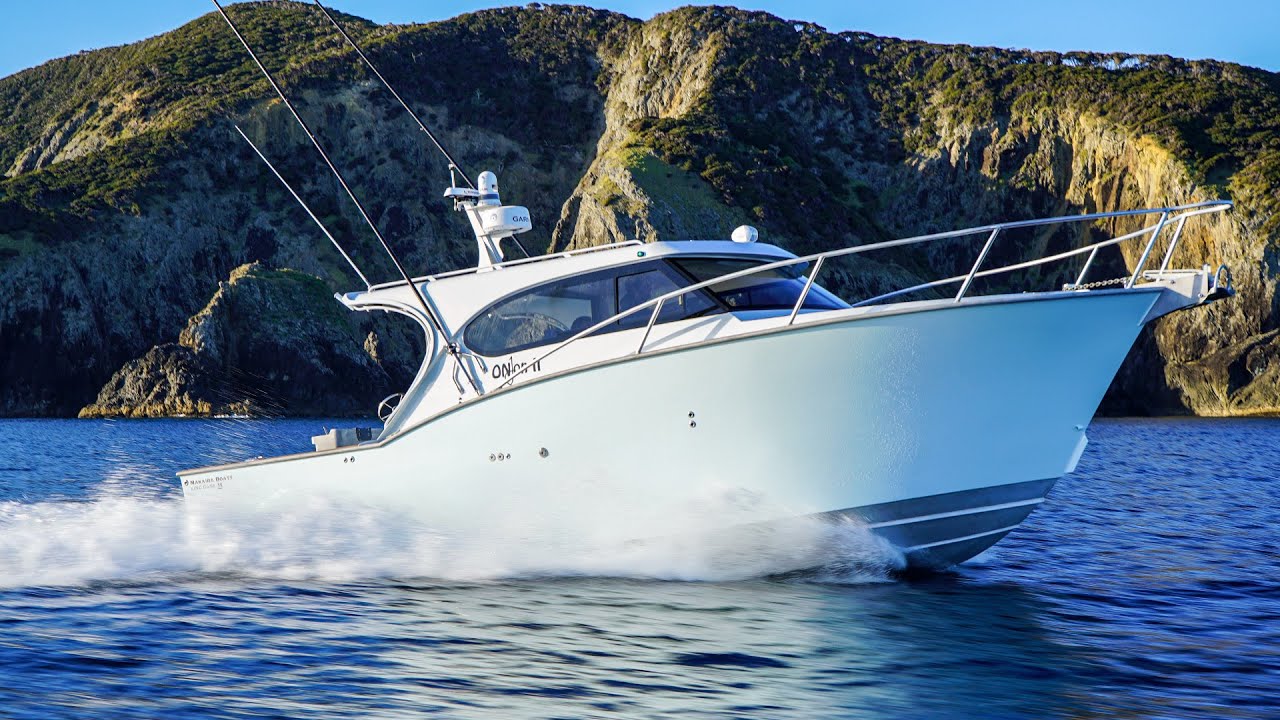 Makaira Boats 35 
