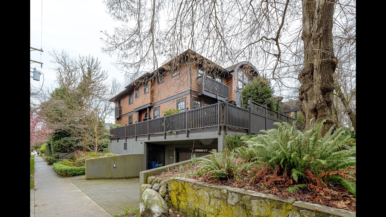 4 933 Meares St  MLS