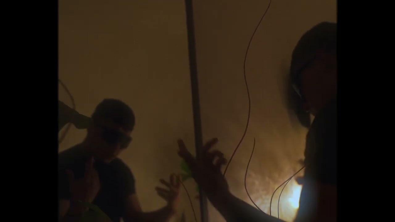 LA CALLE ME LLAMA - TITIANFULL x YVNGJOTA x JOHNMILLIONNNS (PROD BY PIPETAO)