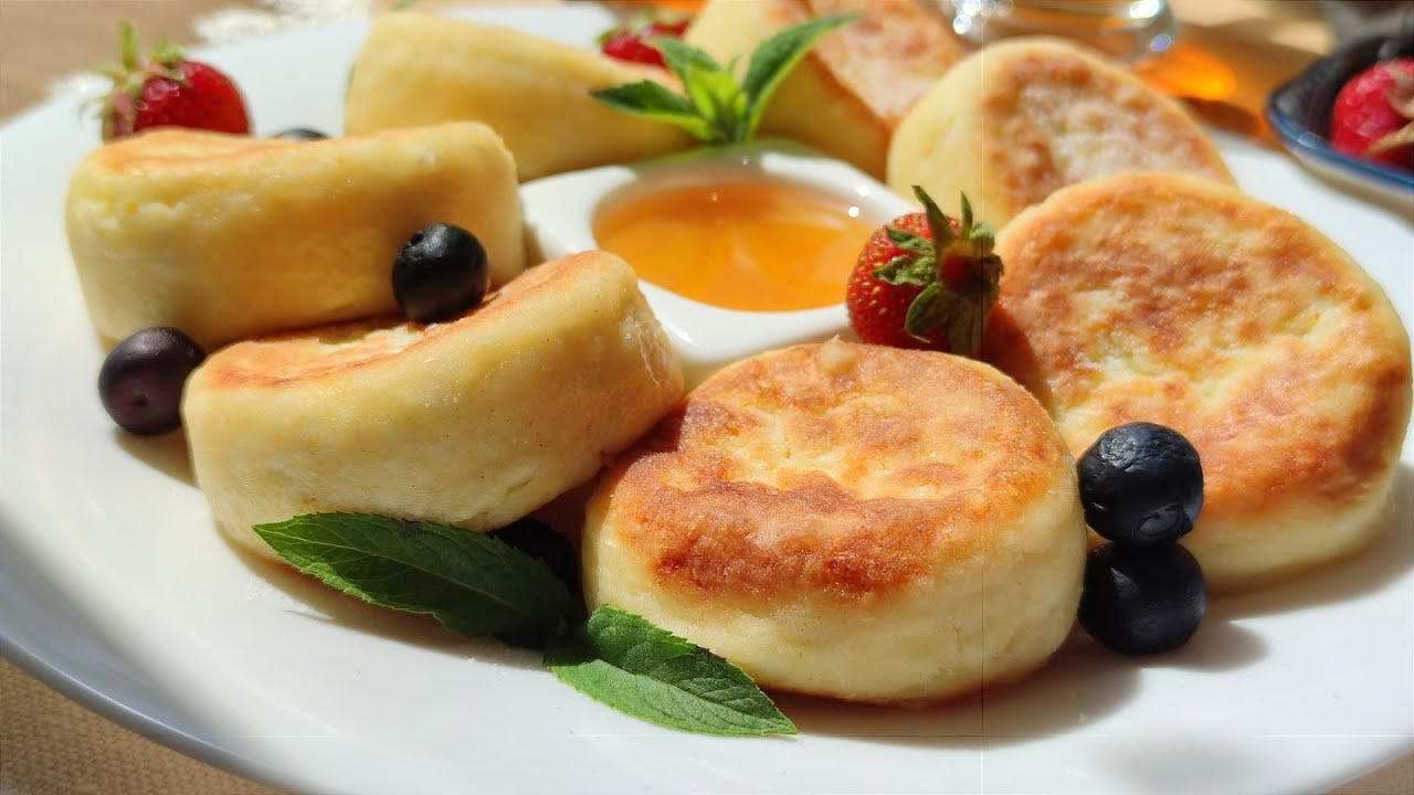 Br&acirc;nzoaice sau papanași FĂRĂ făină și FĂRĂ praf de copt.🤤🤤🤤 Сырники без муки и разрыхлителя.