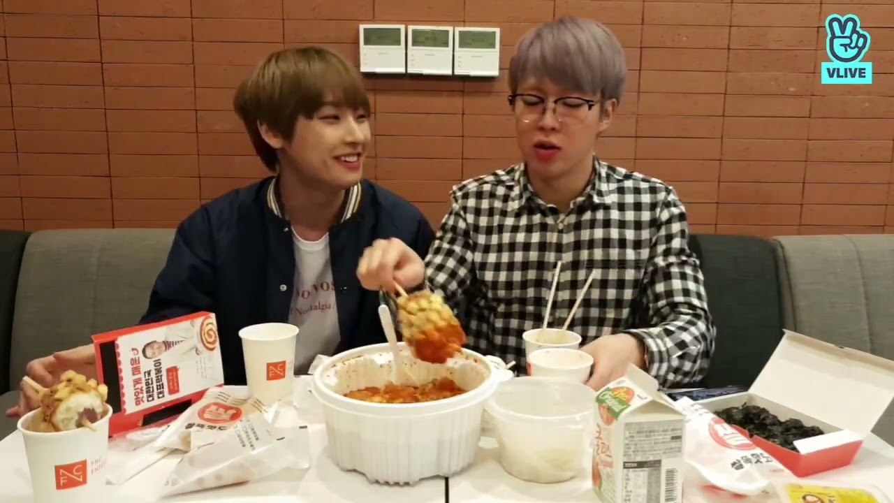 190210 (ENG) SF9 Inseong Dawon Mukbang vlive