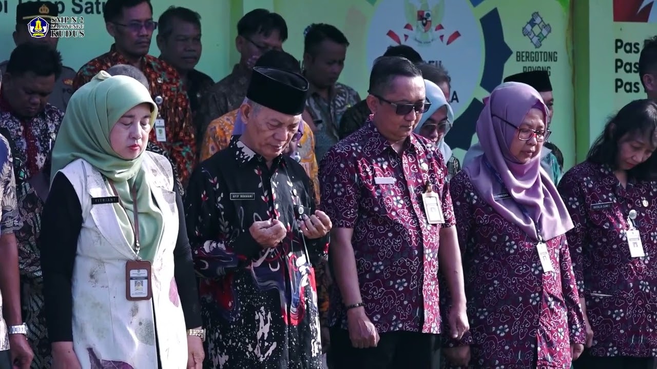 APEL PAGI & GERAKAN ANTI PERUNDUNGAN SMP 2 KALIWUNGU BERSAMA BUPATI & WAKIL BUPATI KUDUS TH 2025