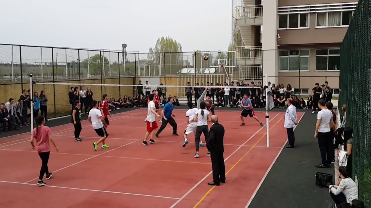 Arı Okulları Voleybol Maçı