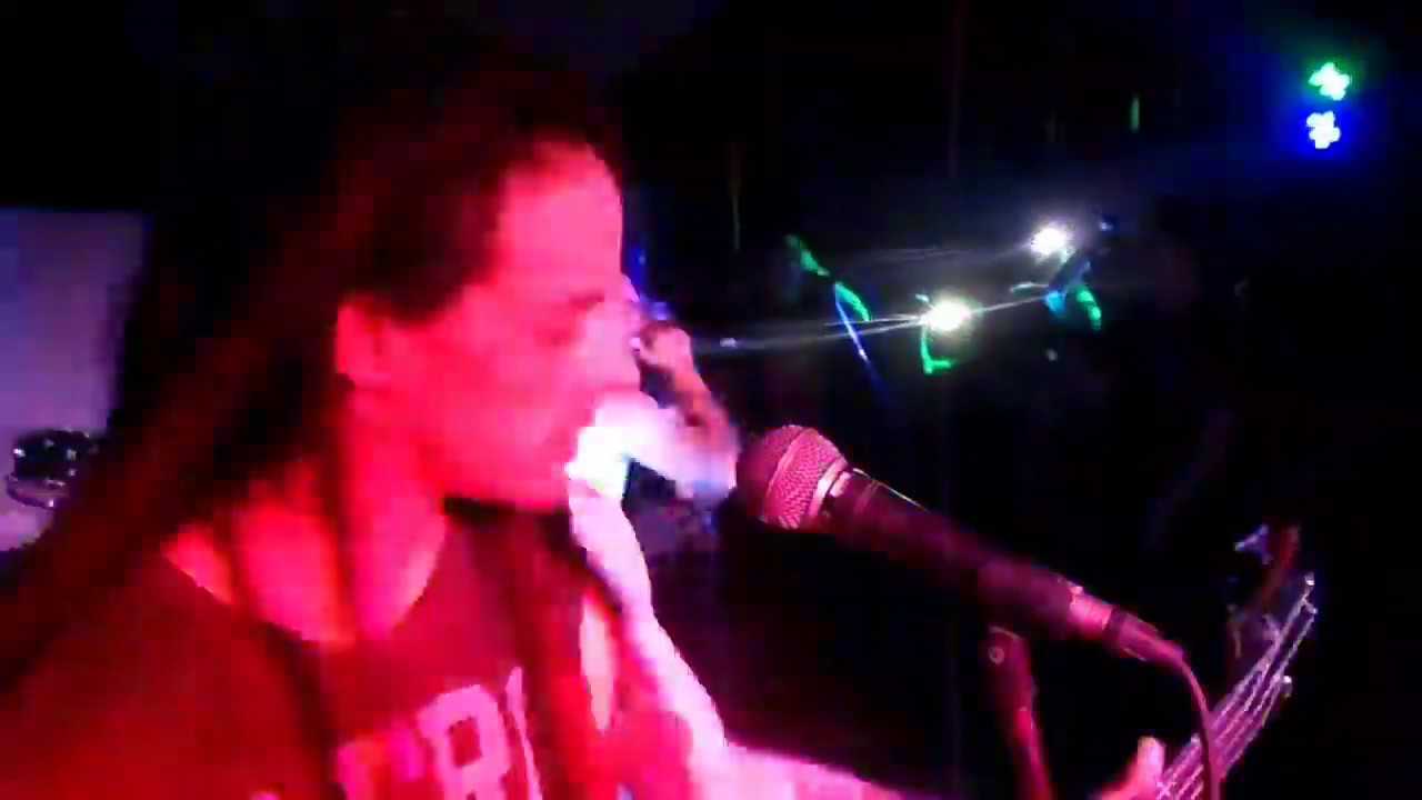 DESBROCE - X mi Ping@ ( fragmento del concierto la AHS de Camaguey, Cuba 2018 )