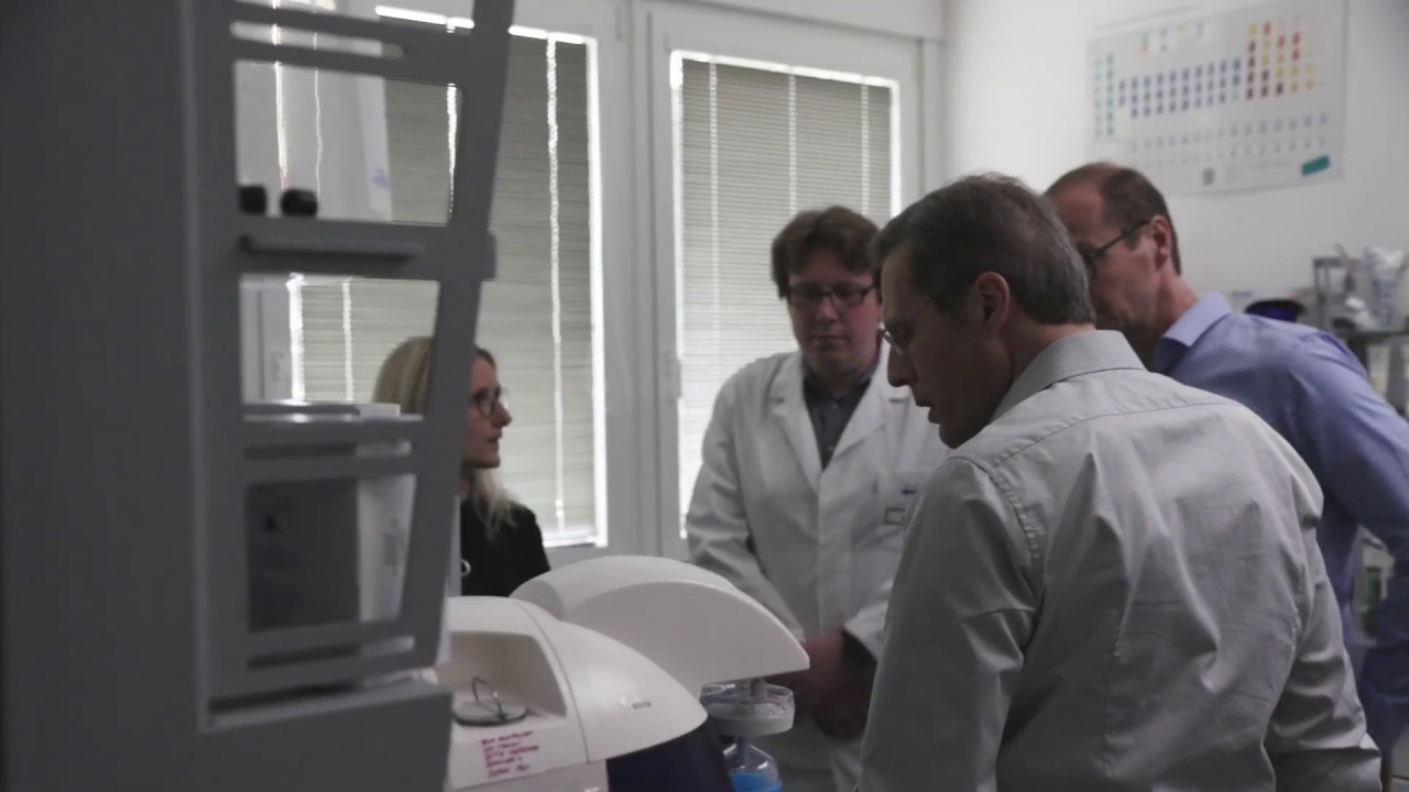 Fourier Benchtop NMR: Interview System Architect