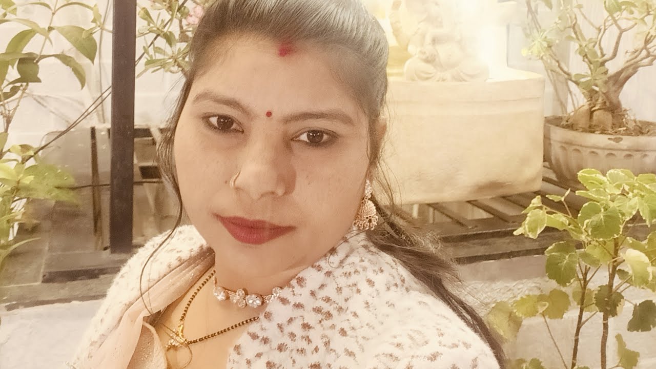 Radhika sahu shorts is live hello friend kaise ho sab 🙏🌹🤳♥️