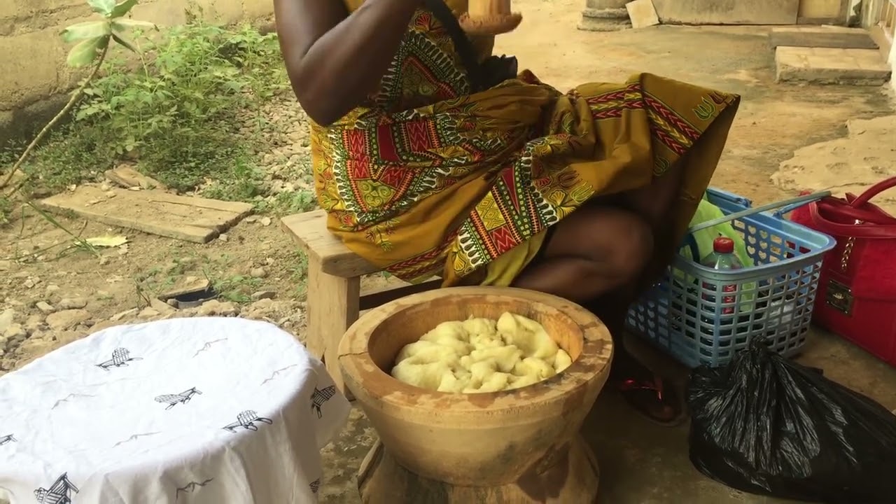 Making Fufu In Ghana 🇬🇭 