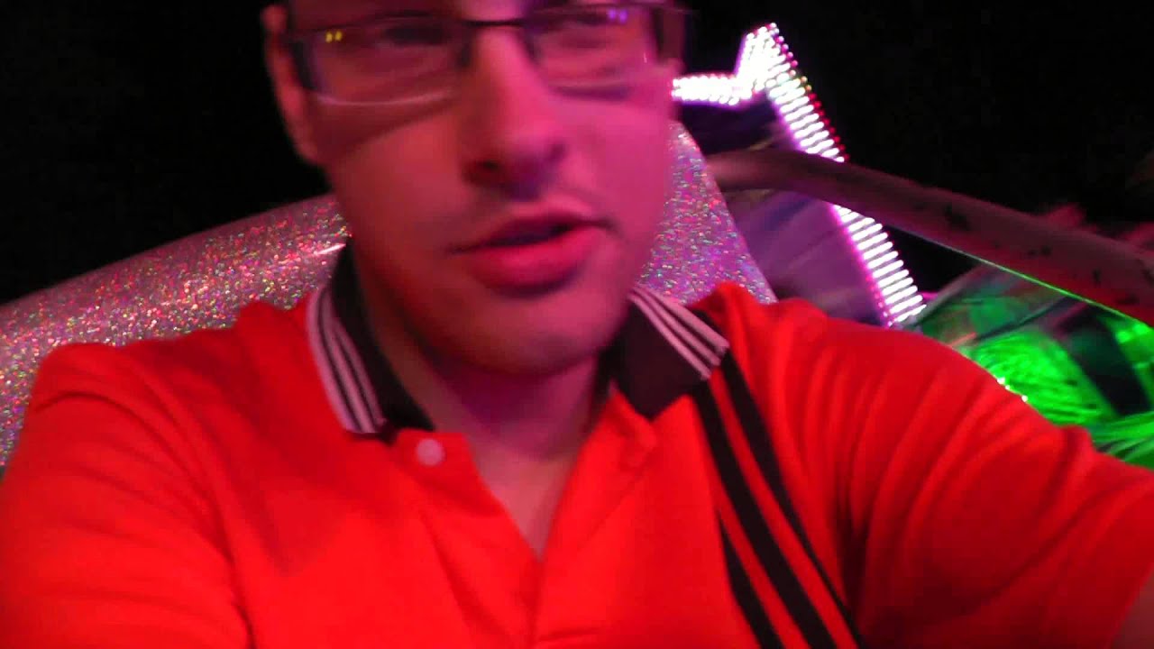 Kravařský odpust 2015 - ATRAKCE BREAK DANCE ZA JÍZDY / ATTRACTION BREAK DANCE ON-RIDE