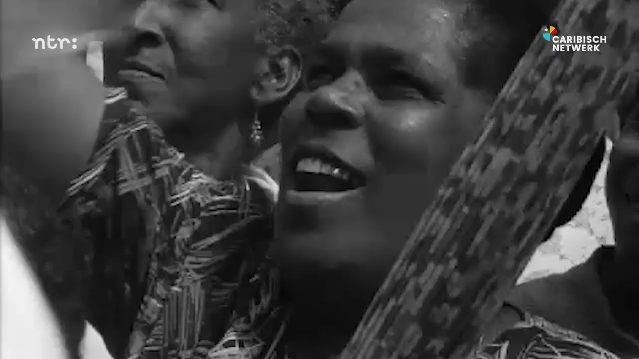 Koningin Juliana bezoekt Curaçao in 1955 (Polygoon)