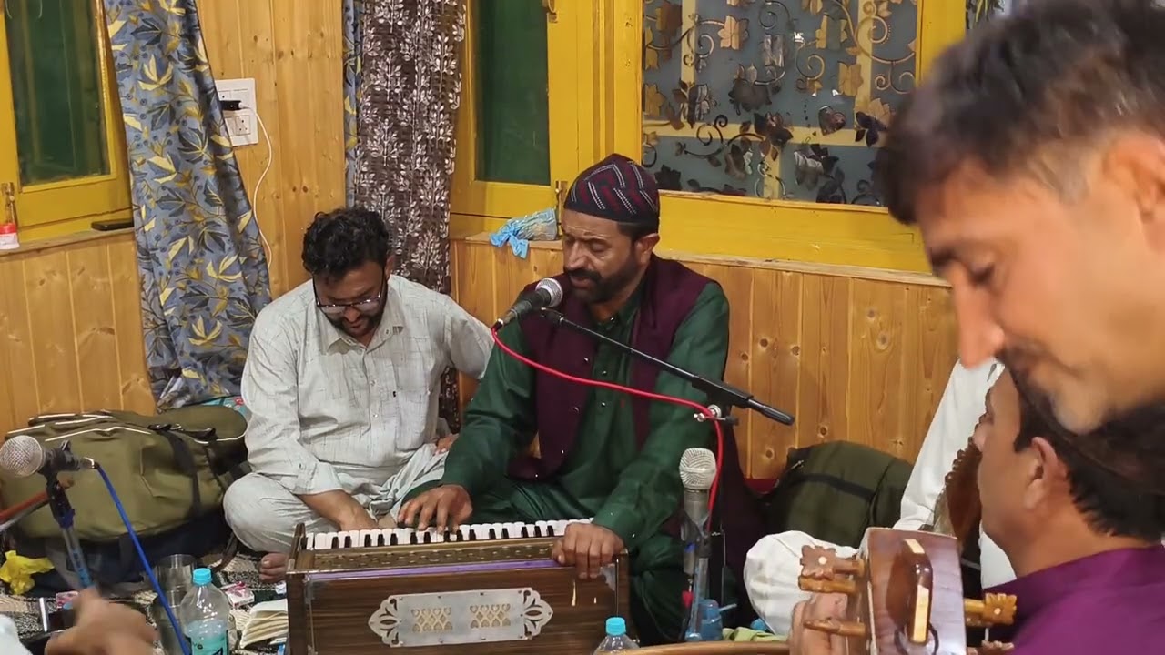 Kashmiri song Hamid marak...lass soob peer baba..