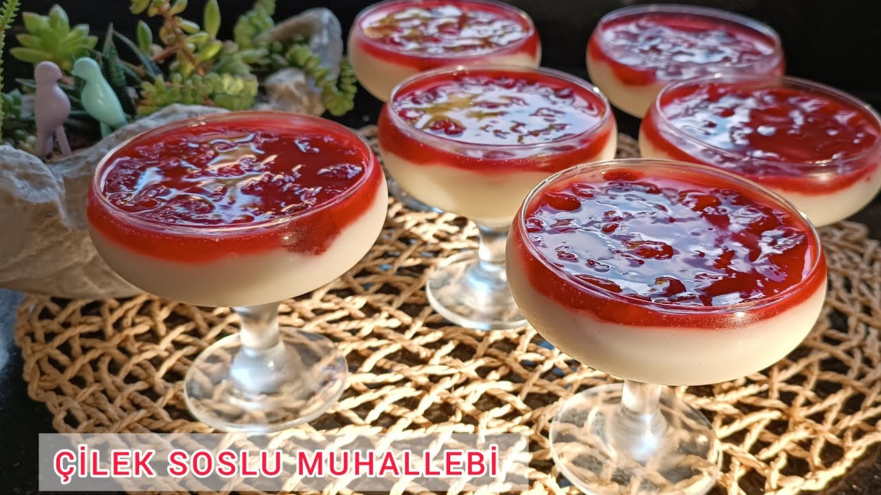 📢 PRATİK VE HAFİF SÜTLÜ TATLI SEVENLER BU TARİF TAM SİZE GÖRE 💯 ÇİLEK SOSLU MUHALLEBİ TARİFİ👌