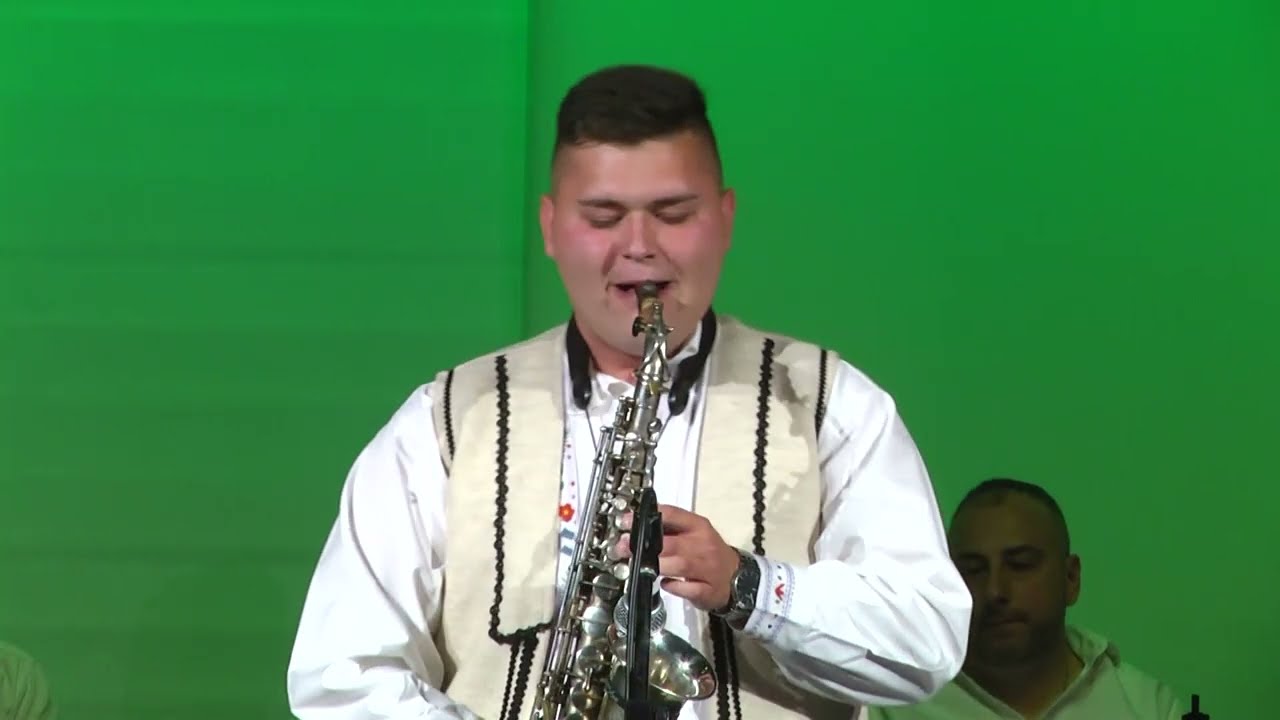 MILOŠ OSTROGLAV - DJE DUOR, UORA LU ŽIVA