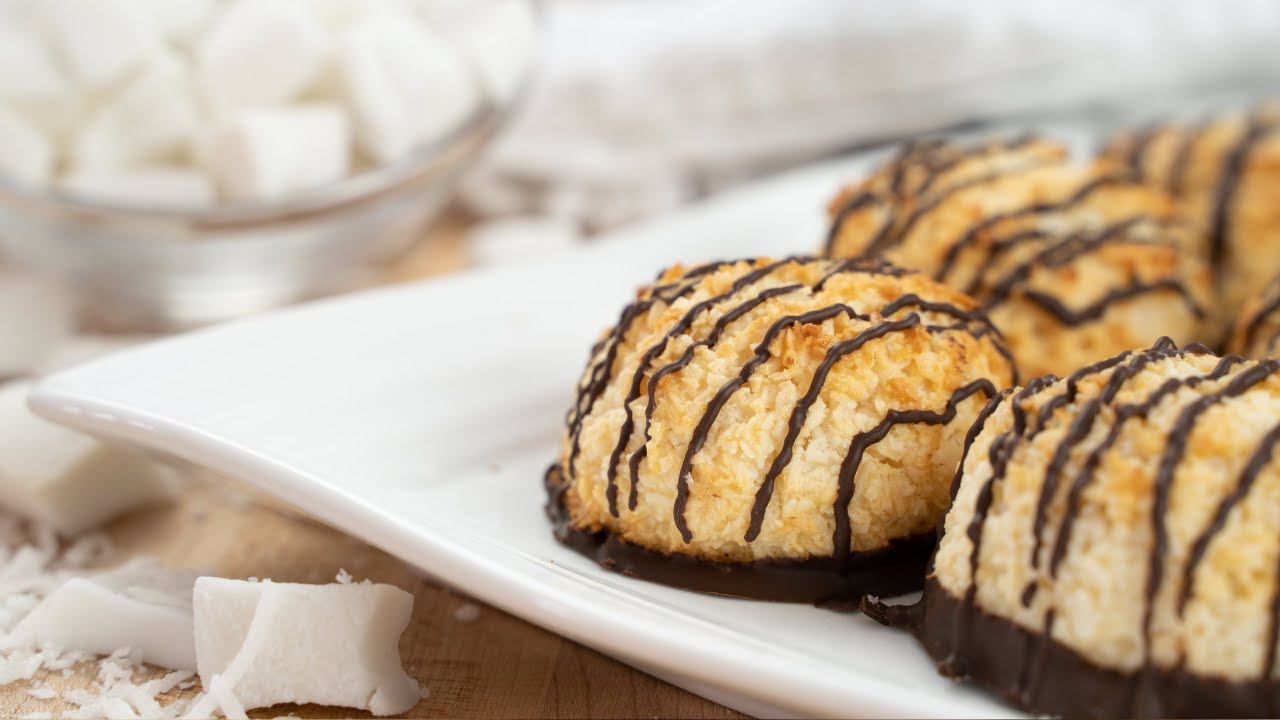Delightful Coconut Macaroons With Condensed Milk