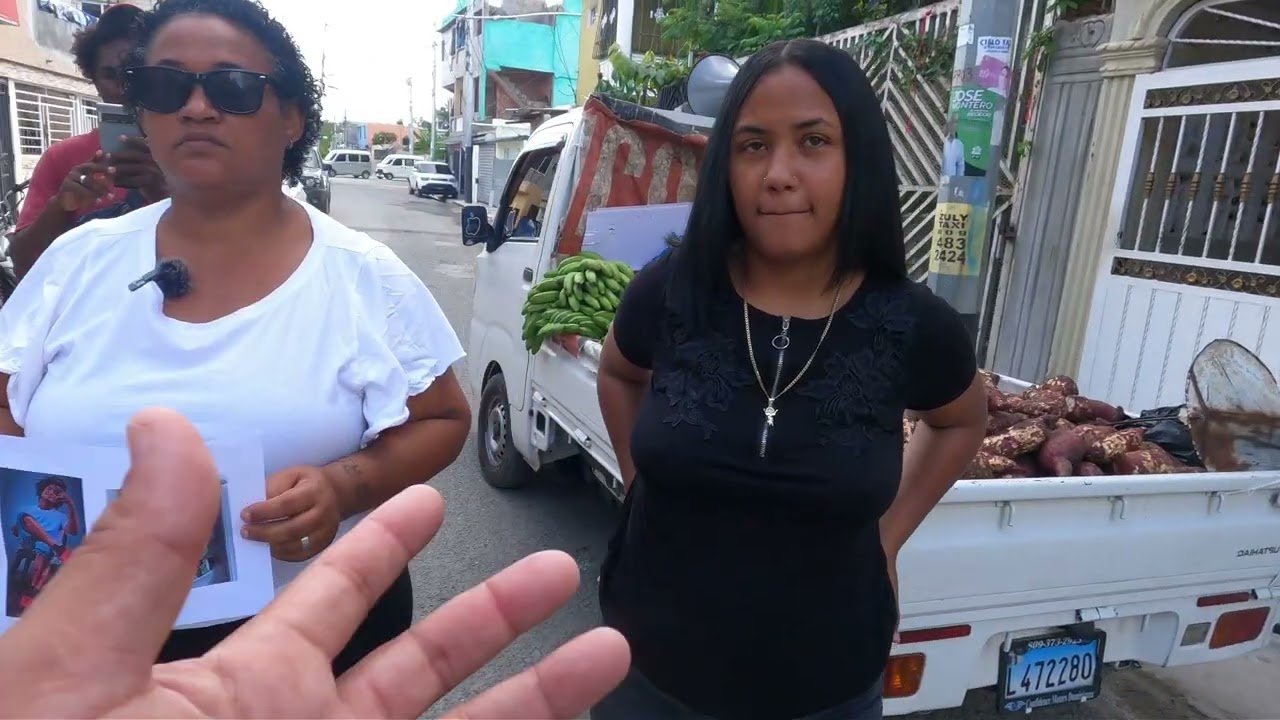 MADRE  LLORA LA MUERTE DE SU HIJO A CAUSA DEL MACHETE HAITIANO