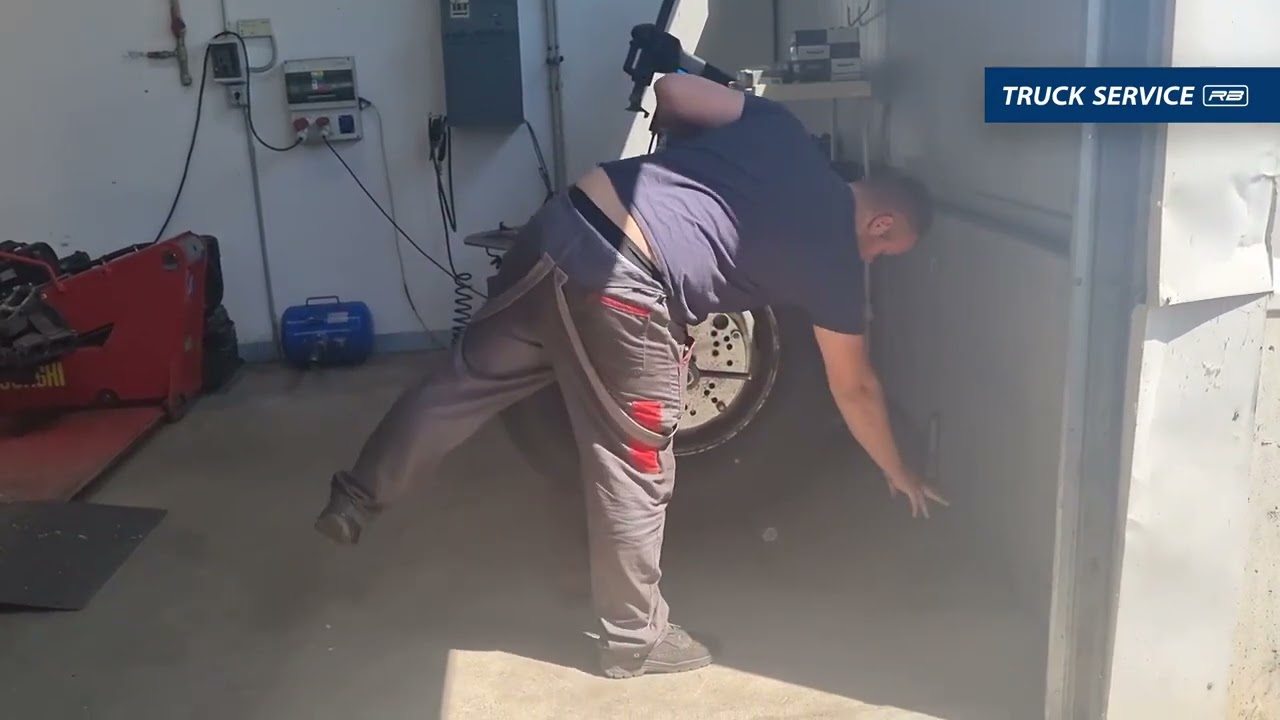 🔵 PRASKNUTÁ PNEUMATIKA POČAS JAZDY 🔵 IRB TRUCK SERVICEI