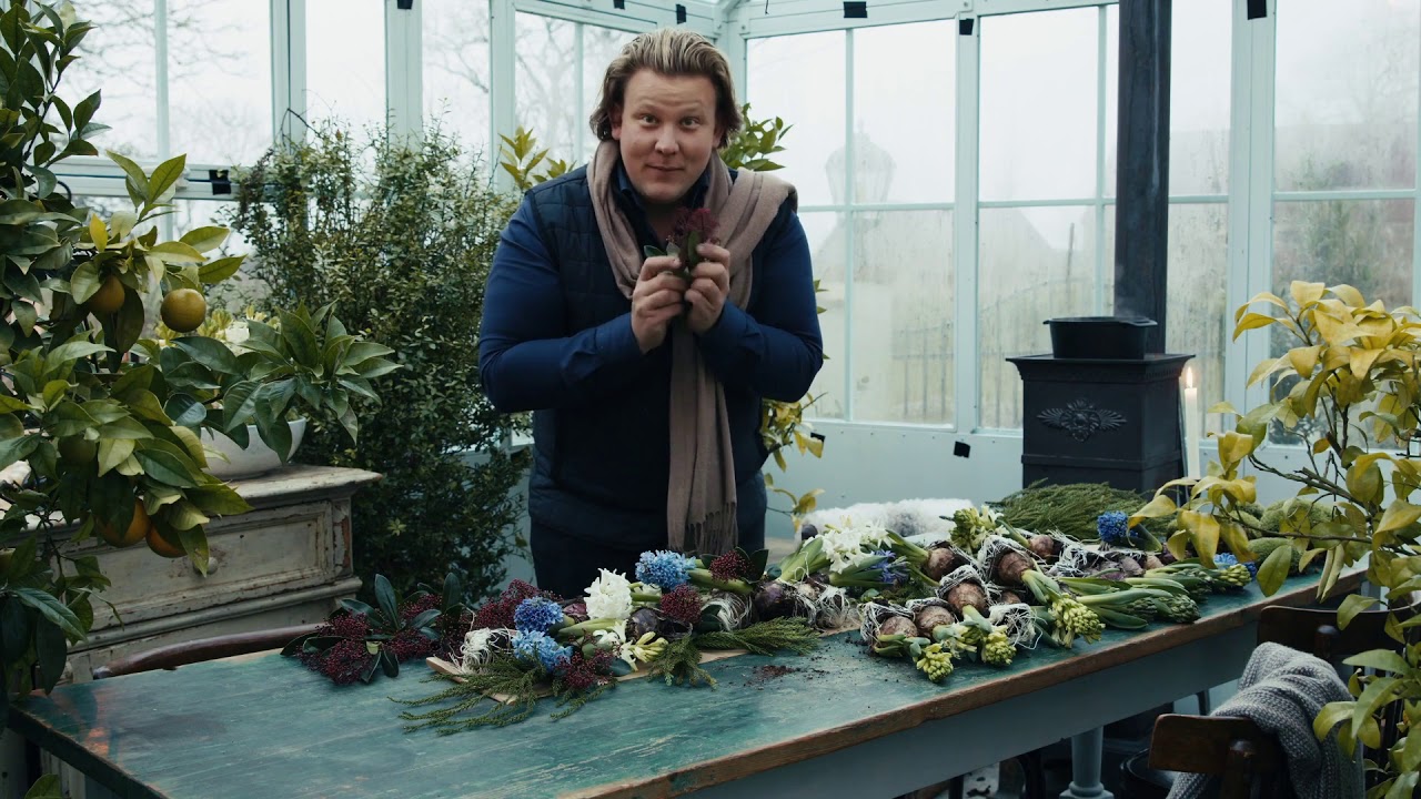 Karl Fredrik dukar med svenskodlade hyacinter
