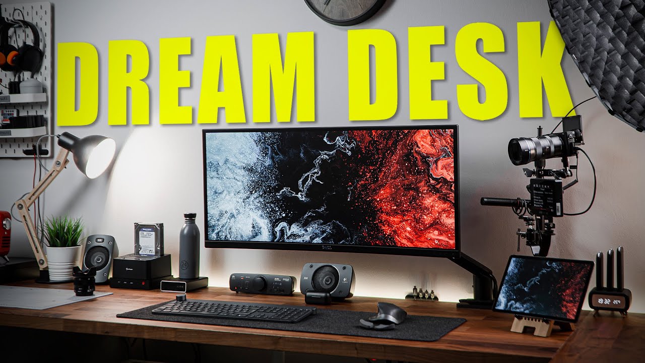 Puro GODIMENTO il mio nuovo DESK SETUP per EDITING Video e Foto 😍 (Dream Desk Setup 2022)