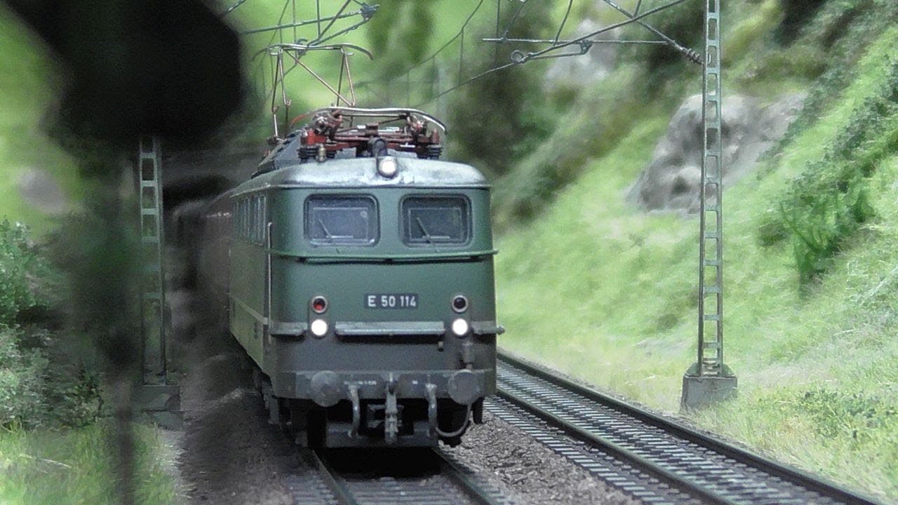WILSTEIN Aktuell - Im Focus: Roco E 50 / Piko BR 260 - Model Railway H0 Scale