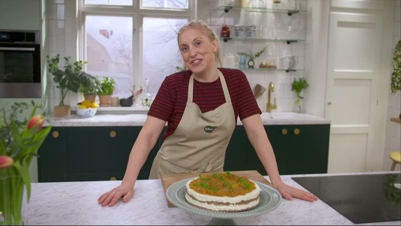 Kökets baktips: Frozen cheesecake med hjortron - Köket