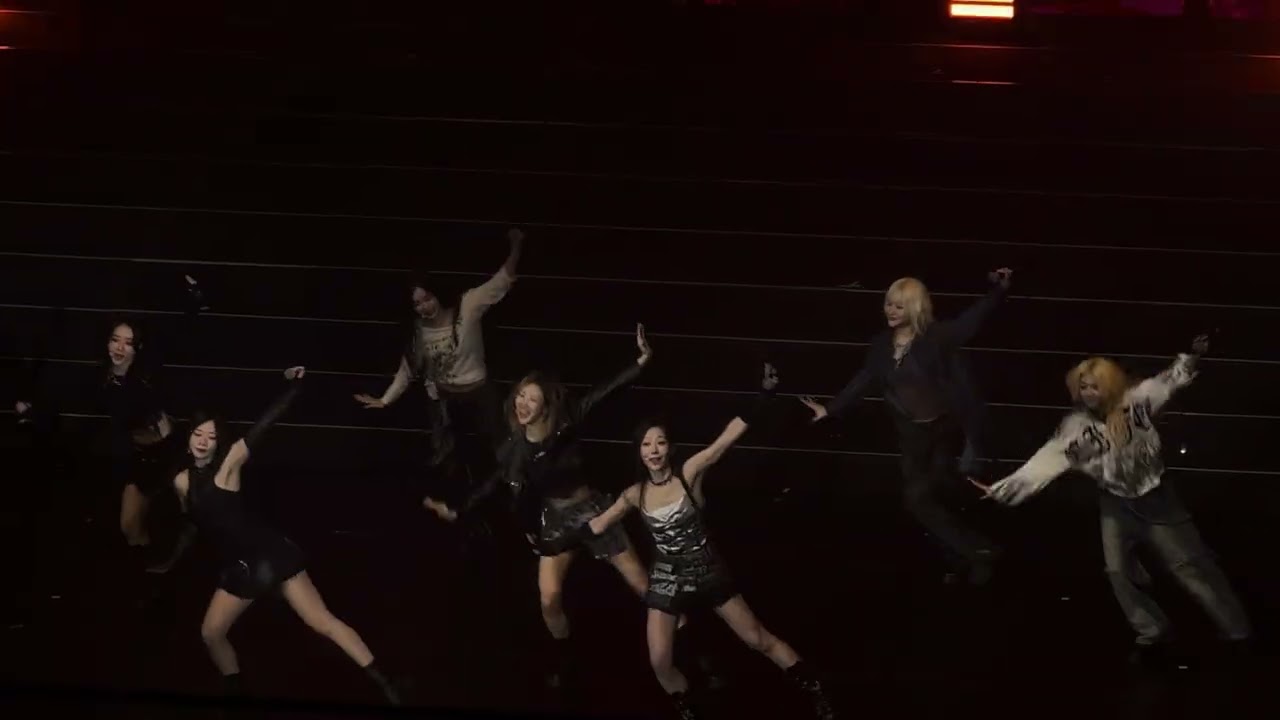 DREAMCATCHER (드림캐쳐) - 날아올라 (FLY HIGH) [FINALE OF 7 DOORS in MACAU] 4k fancam 직캠 2025.03.02